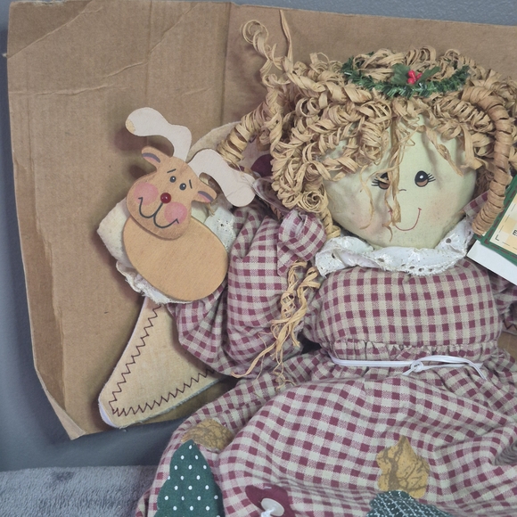 Vintage Quilted Treasures Moveable Angel Doll with Lights and Music #1 - Picture 3 of 12